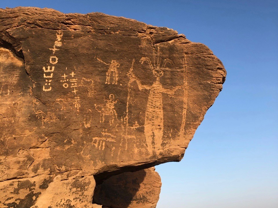 A petroglyph on the way to Gobero. Rock art from the African Humid Period is common across the Sahara. (Photo: Kevin Uno)