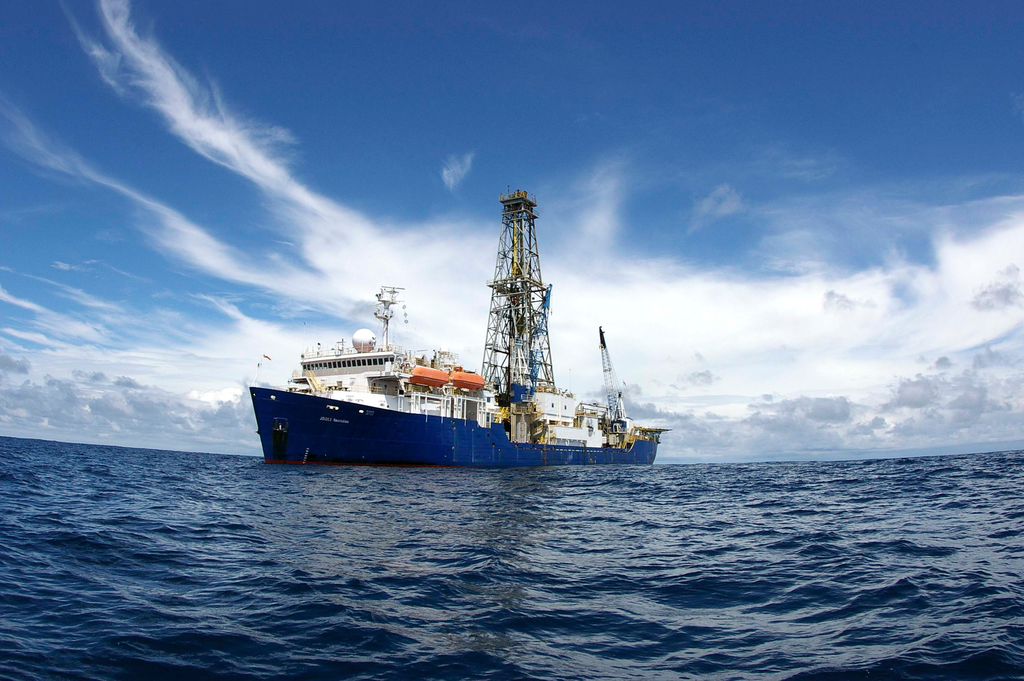 The JOIDES Resolution. (Photo courtesy of Arito Sakaguchi/IODP JRSO)